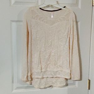 Really cute embroidered cream-